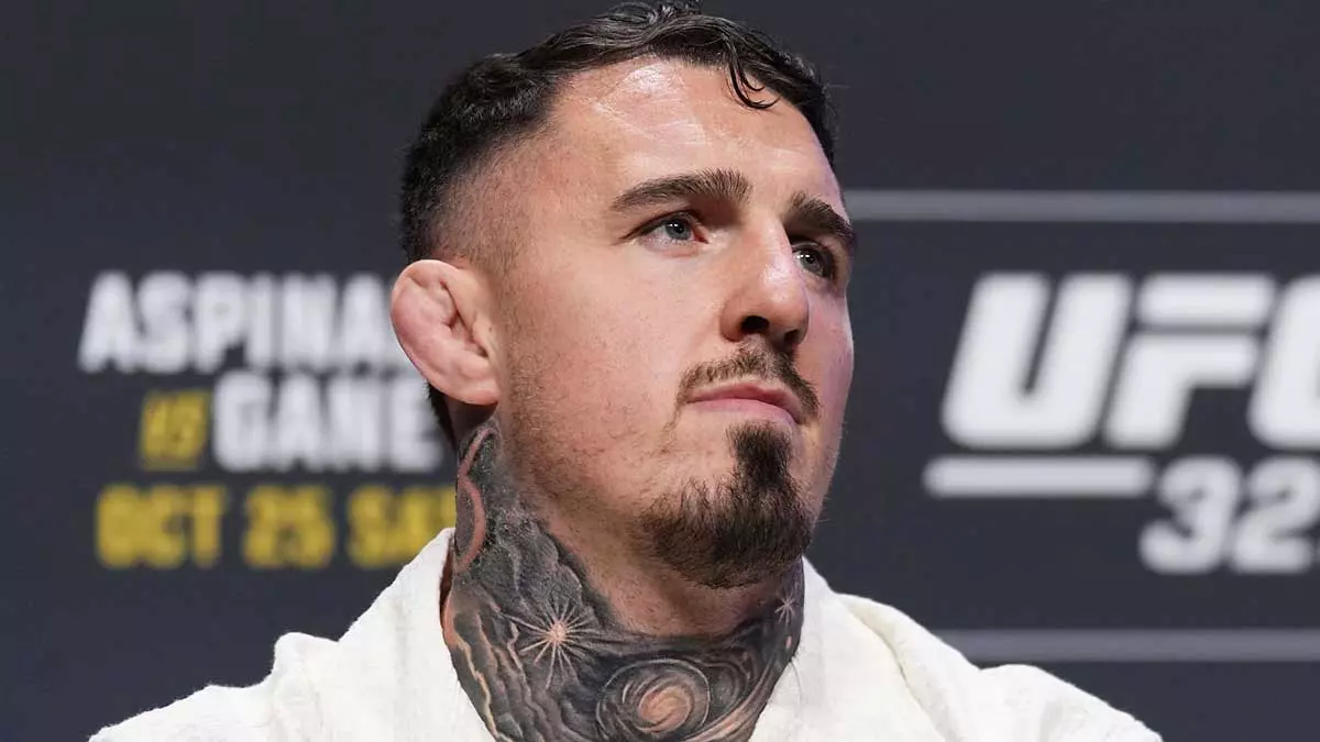 Том Аспиналл