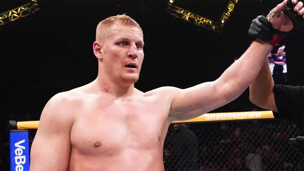 Павлович победил Розенстрайка на турнире UFC в Саудовской Аравии