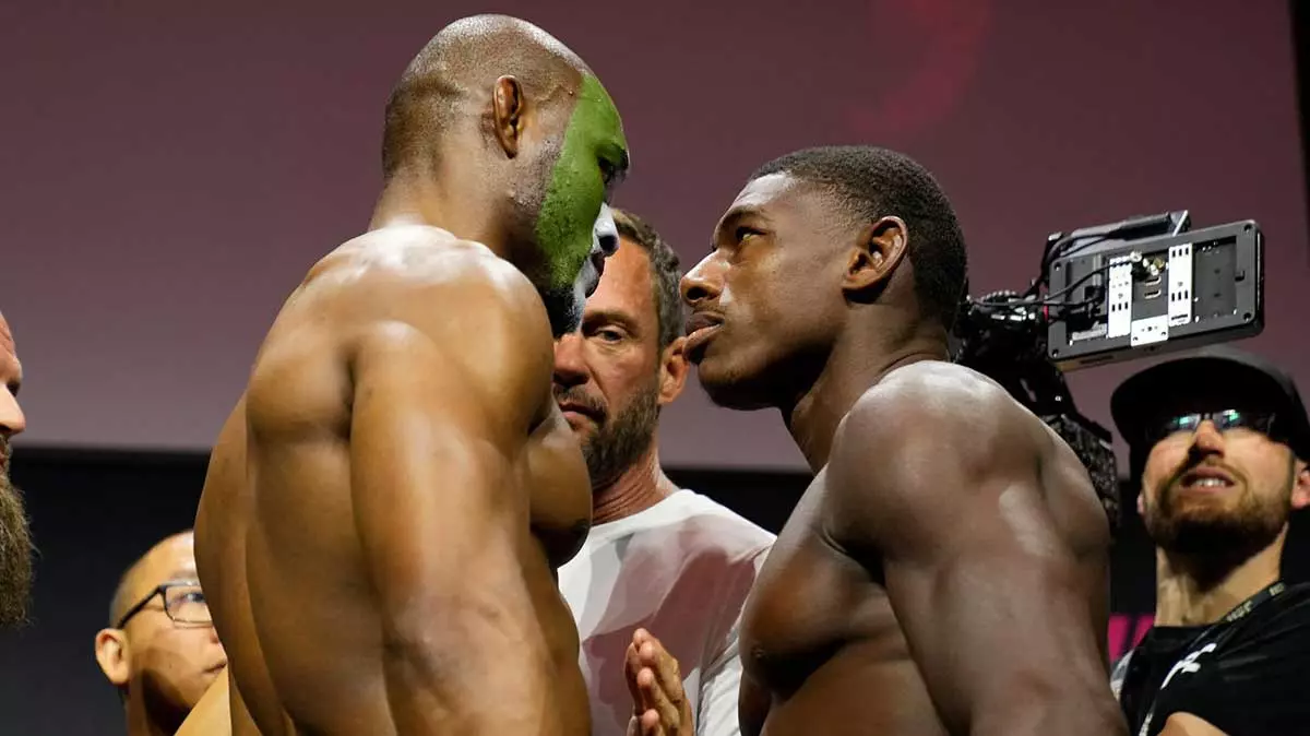 Камару Усман и Хоакин Бакли